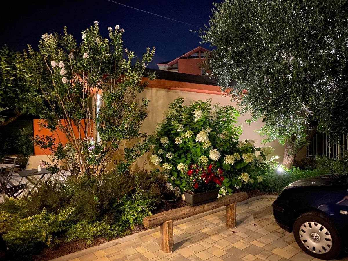 Veronalago B&B Accessibile บุสโซเลงโก ภายนอก รูปภาพ